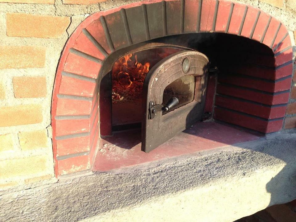 Mini Appartamenti Nonna Nella Barbarasco Exterior photo
